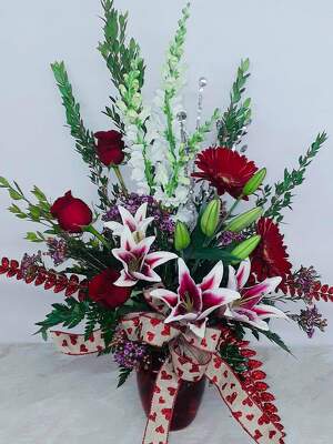 Sweet Heart vase Arrangement 