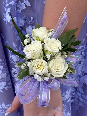 Wrist Corsage with spray roses